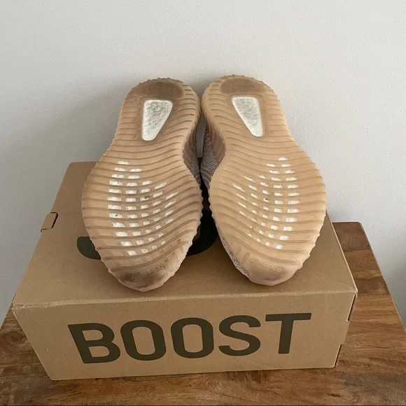 YEEZY BOOST SHOES 350 V2 SYNTH AUTHENTIC & in original box! - Picture 5 of 5